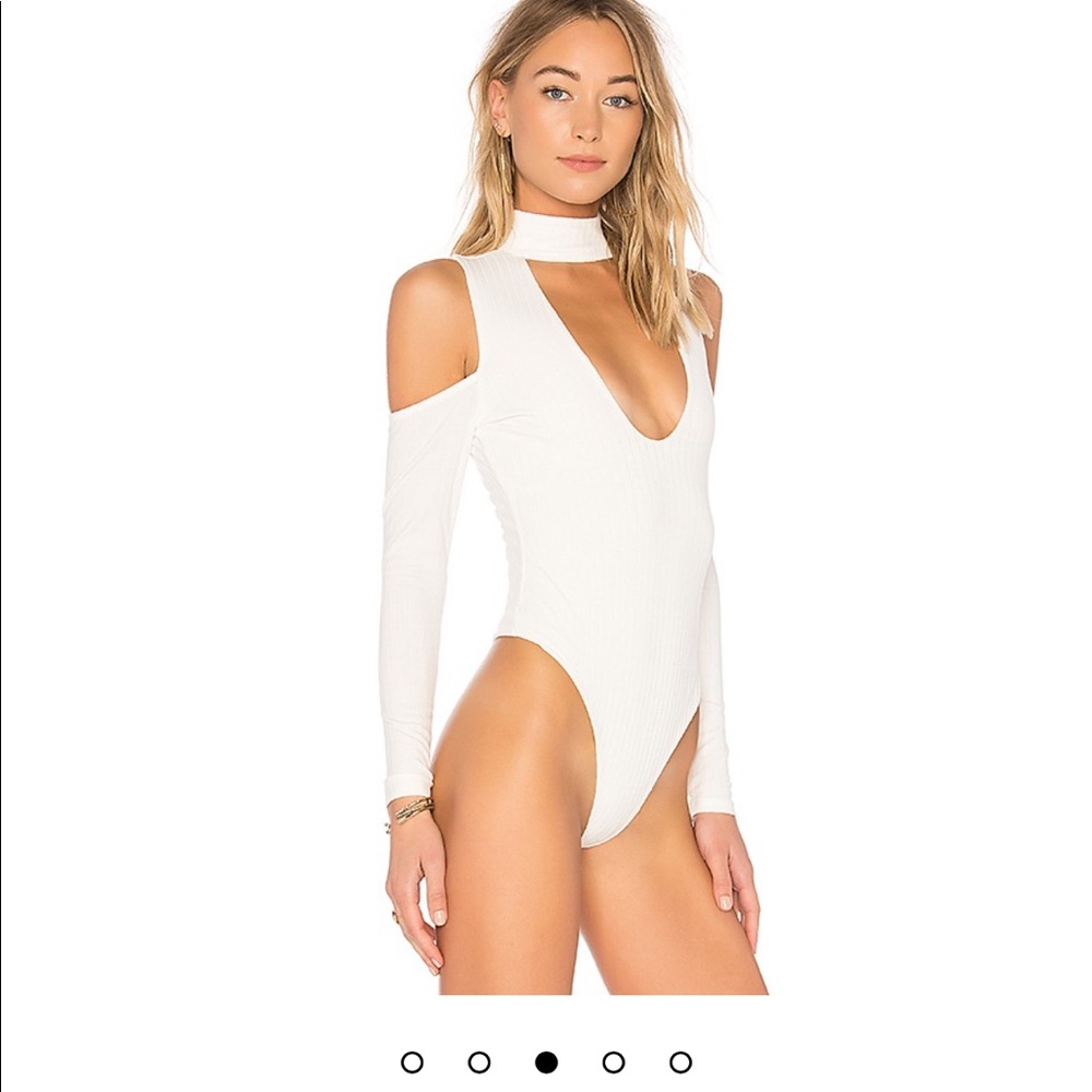 White bodysuit - Picture 3 of 9